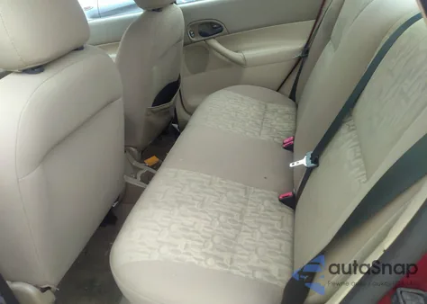 2005 Ford Focus Zx4 from USA, damaged, VIN 1FAFP34N05W288142